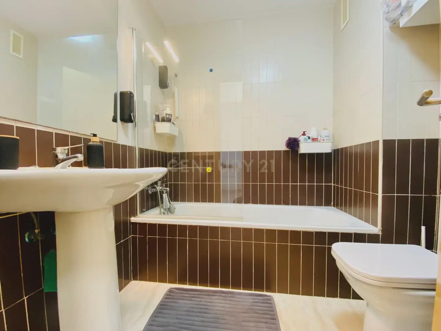 2 bedroom Apartment for sale in El Ejido - € 260,000 (Ref: 9838316)