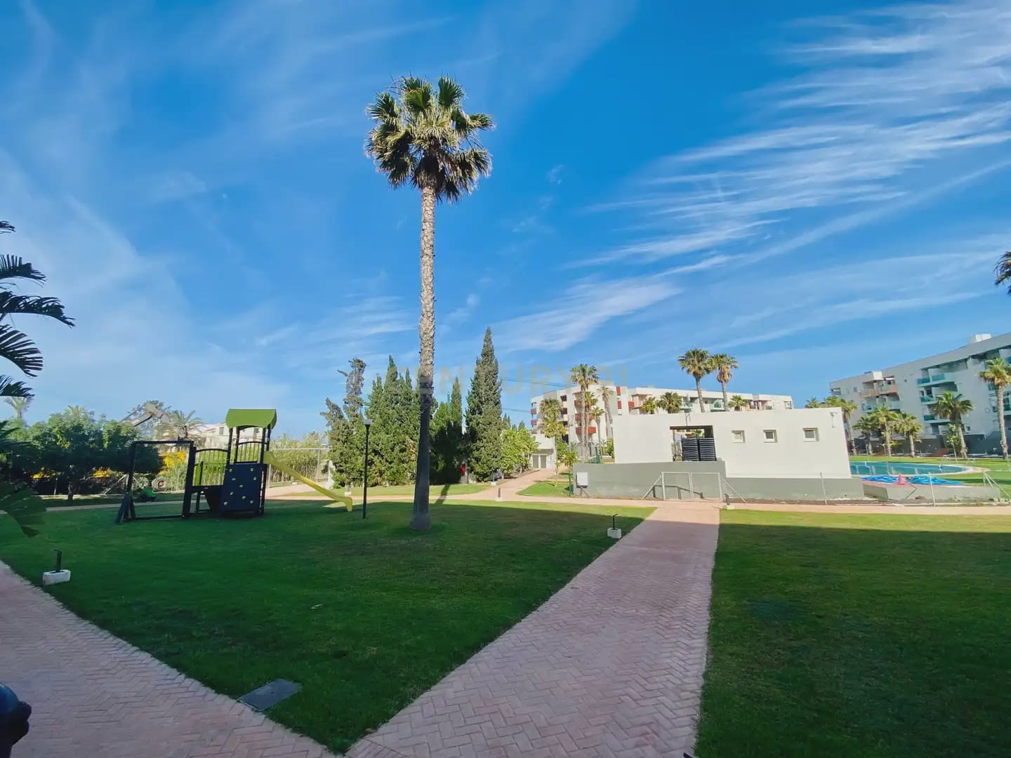2 bedroom Apartment for sale in El Ejido - € 260,000 (Ref: 9838316)