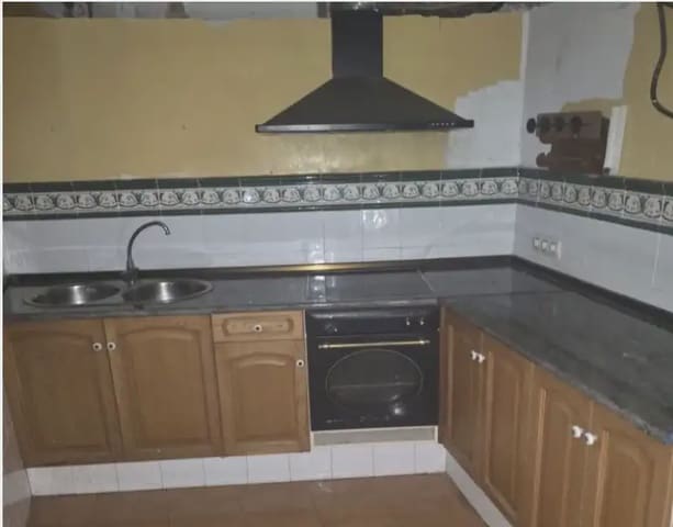 3 slaapkamer Huis te koop in Vilafranca - € 73.920 (Ref: 10078623)