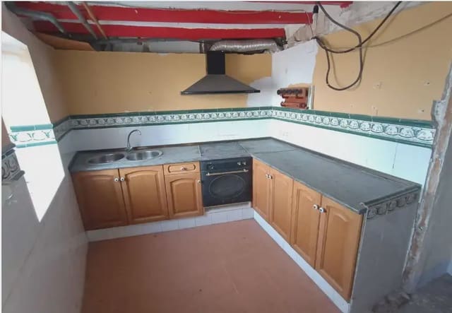 3 slaapkamer Huis te koop in Vilafranca - € 73.920 (Ref: 10078623)
