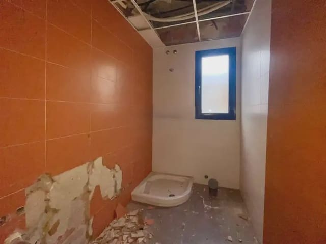 3 chambre Villa/Maison Semi-Mitoyenne à vendre à Vinaròs avec piscine - 211 000 € (Ref: 10078630)