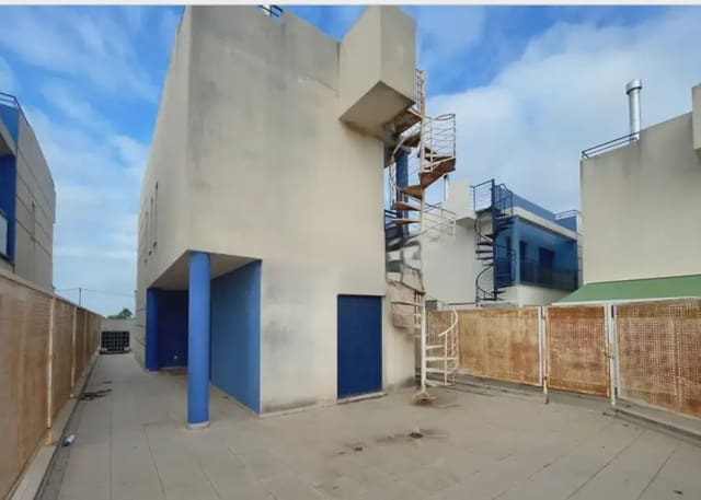 3 chambre Villa/Maison Semi-Mitoyenne à vendre à Vinaròs avec piscine - 211 000 € (Ref: 10078630)