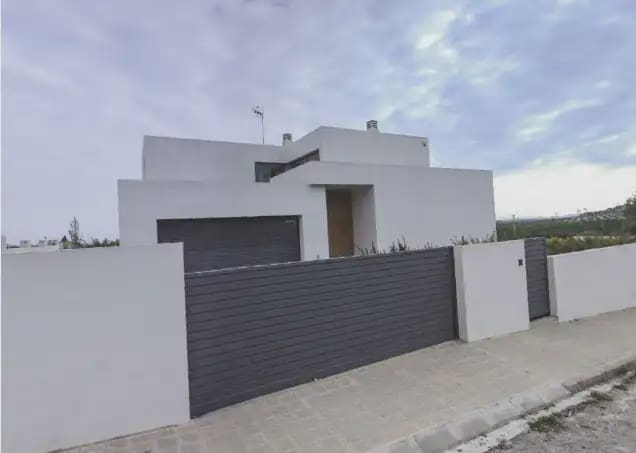 4 soveværelse Villa til salg i Vinaros med swimmingpool garage - € 399.200 (Ref: 10133497)