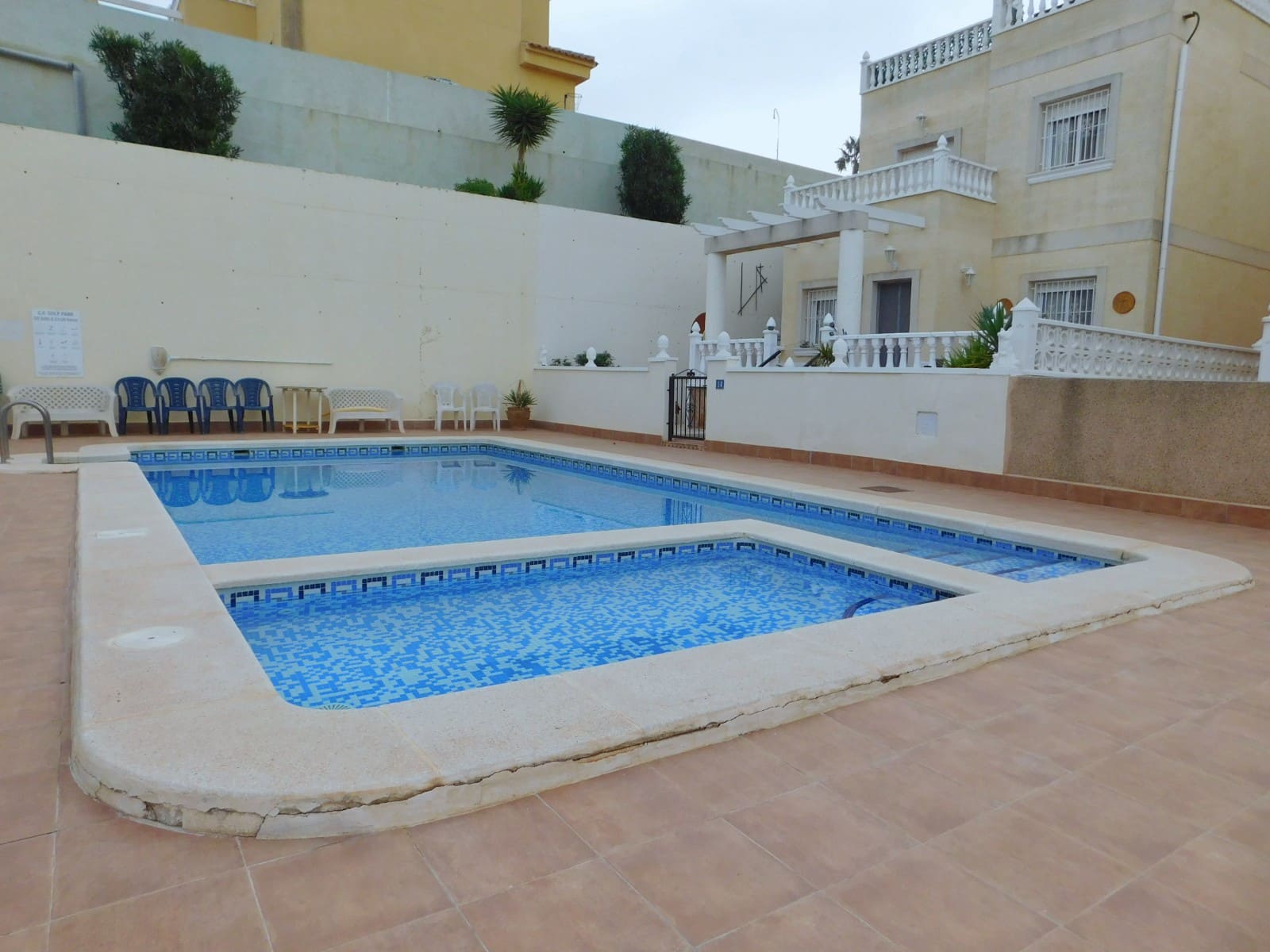 Chalet de 3 habitaciones en Ciudad Quesada en venta con piscina - 190.000 € (Ref: 8764358)