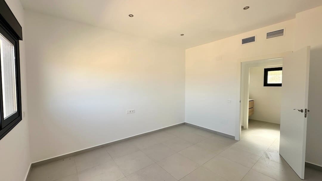 3 soveværelse Finca/Landehus til salg i Canada de la Lena med swimmingpool garage - € 329.000 (Ref: 8787329)