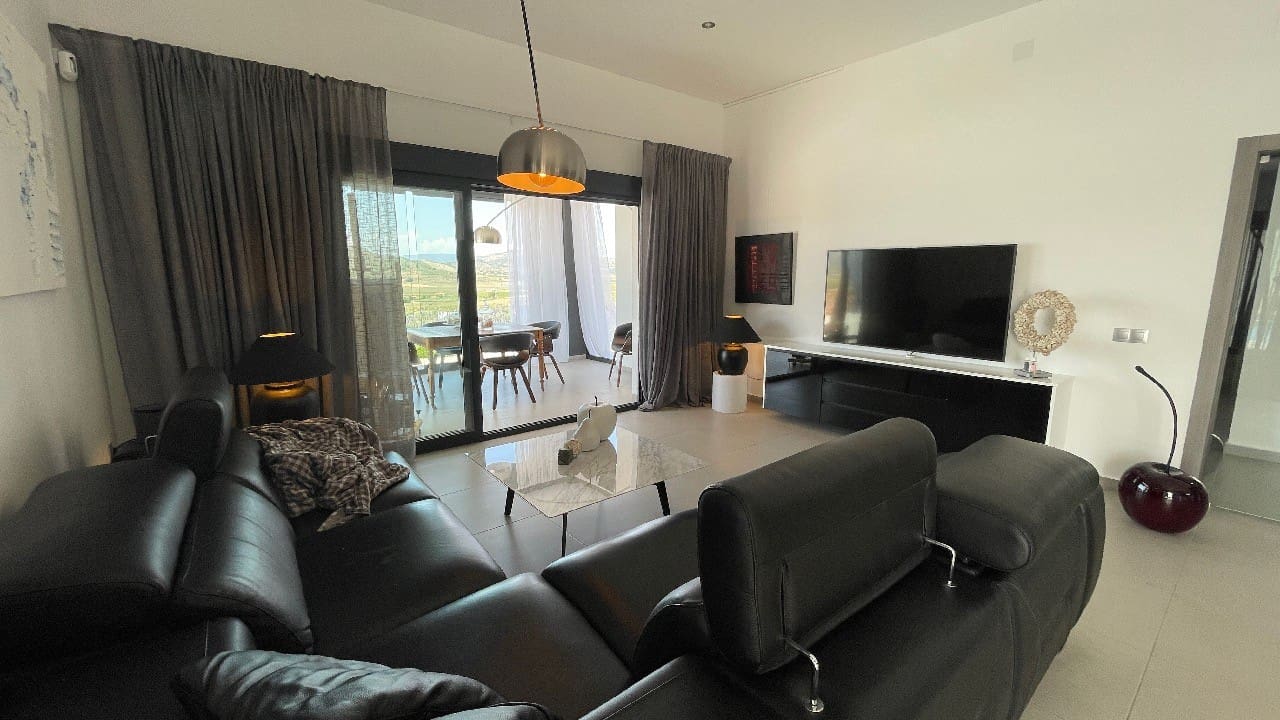 3 soveværelse Finca/Landehus til salg i Macisvenda med swimmingpool garage - € 340.000 (Ref: 8804047)