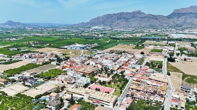 3 soverom Rekkehus til salgs i Los Desamparados, Orihuela med svømmebasseng - € 199 000 (Ref: 9102704)