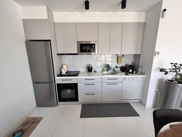 Apartamento de 2 habitaciones en San Miguel de Salinas en venta con piscina garaje - 242.500 € (Ref: 9115187)