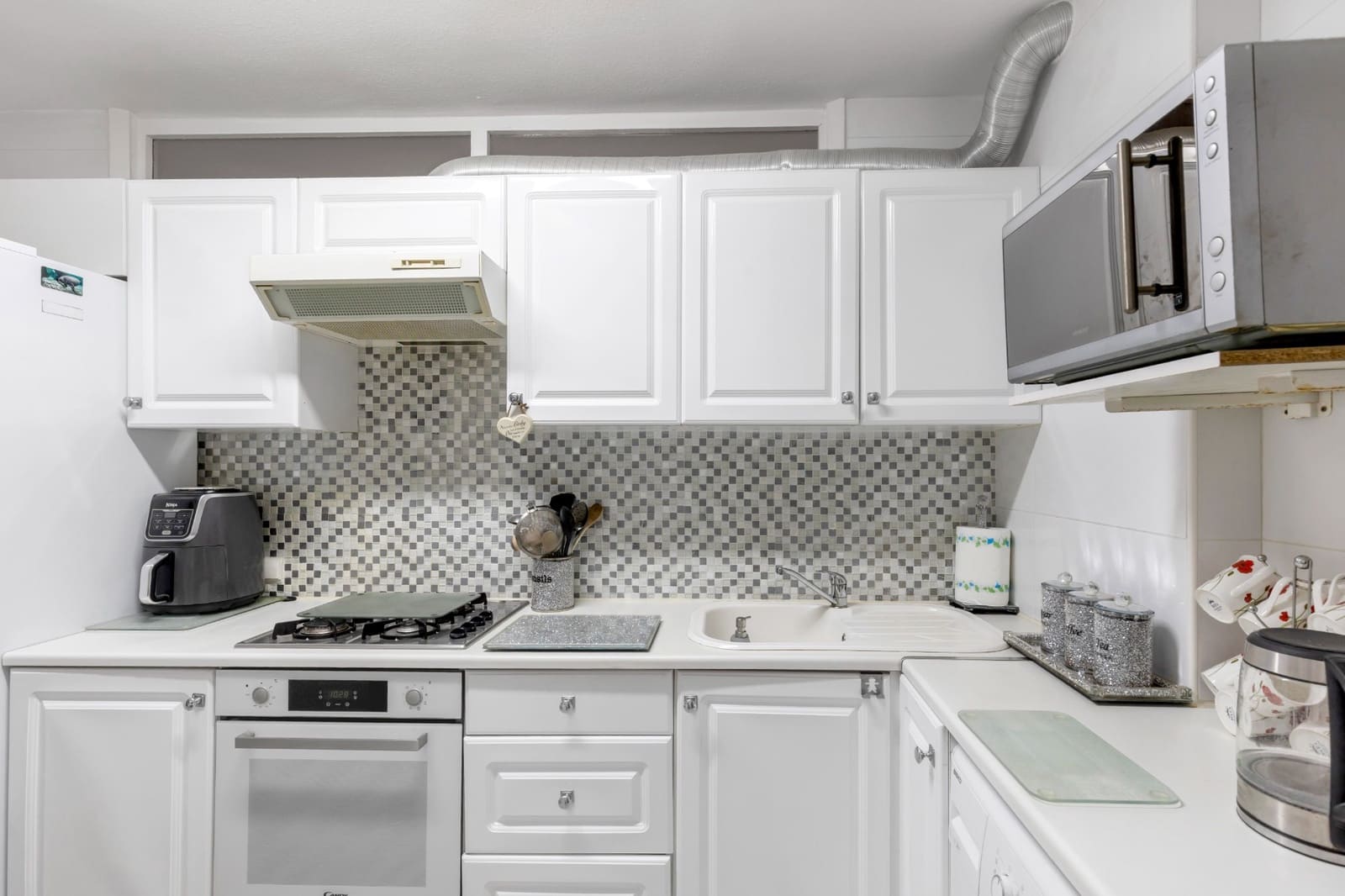 2 makuuhuone Huoneisto myytävänä paikassa Torrevieja mukana uima-altaan - 179 000 € (Ref: 9194902)