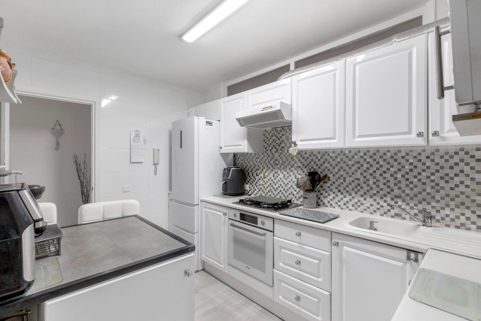 2 makuuhuone Huoneisto myytävänä paikassa Torrevieja mukana uima-altaan - 179 000 € (Ref: 9194902)