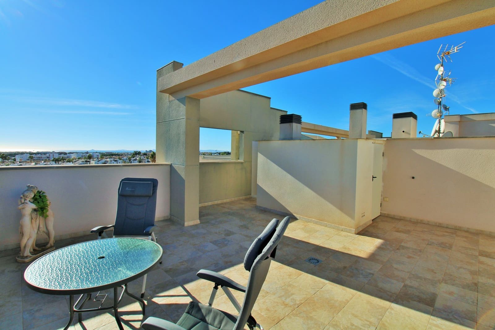 2 bedroom Apartment for sale in Villamartin with pool - € 289,900 (Ref: 9432095)