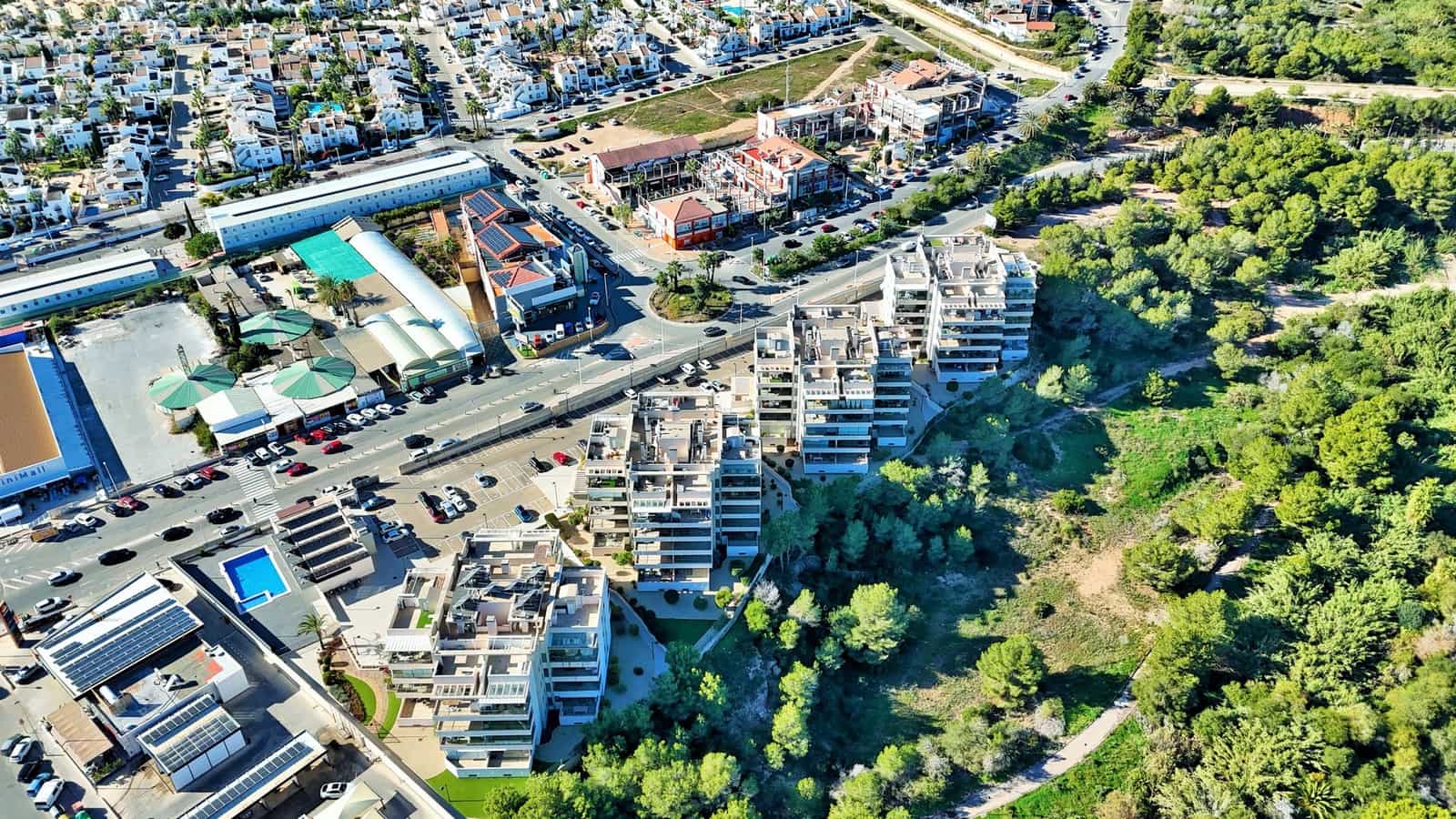 2 bedroom Apartment for sale in Villamartin with pool - € 289,900 (Ref: 9432095)