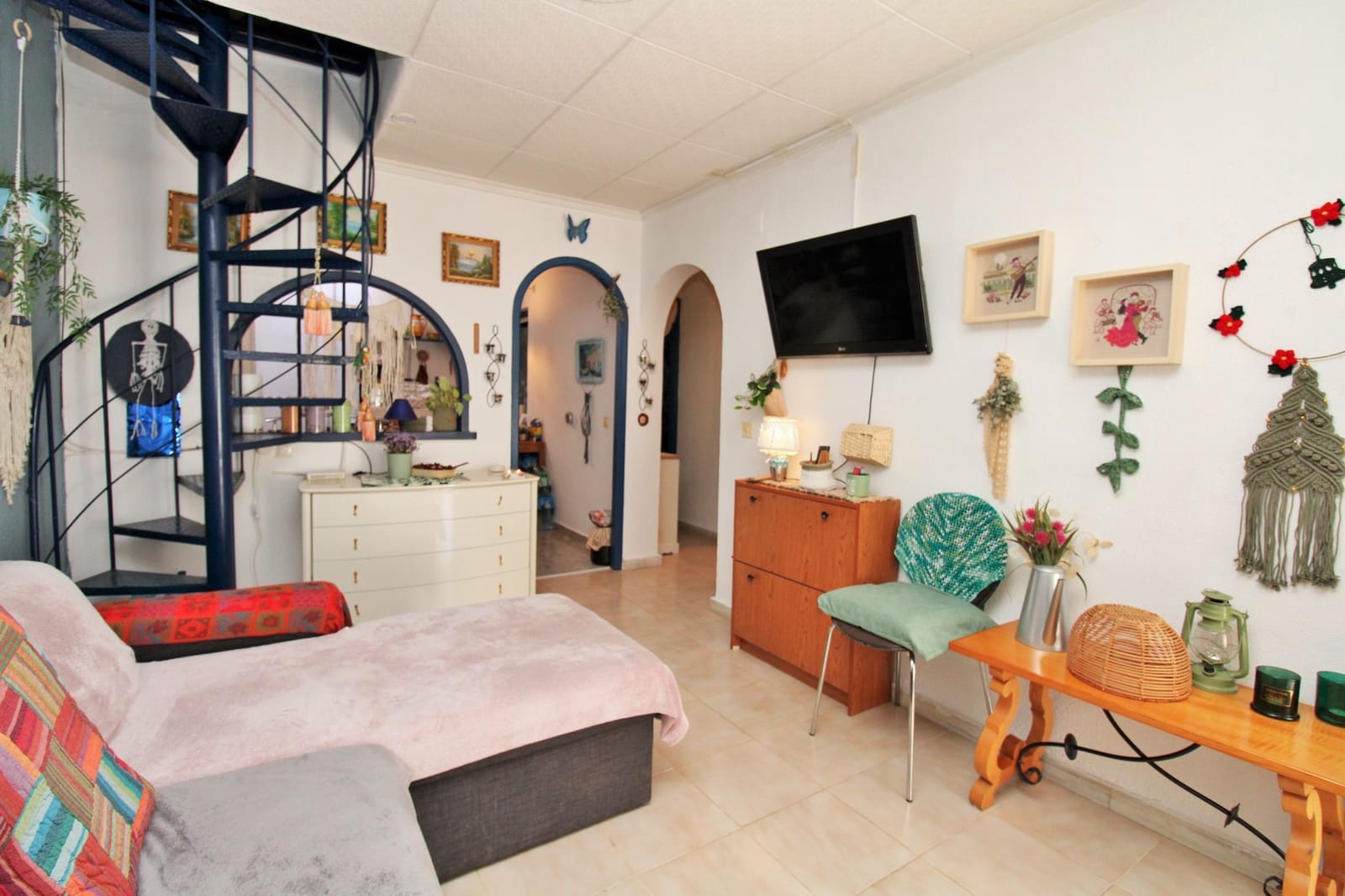 2 bedroom Bungalow for sale in Torrevieja with pool - € 119,000 (Ref: 9432096)