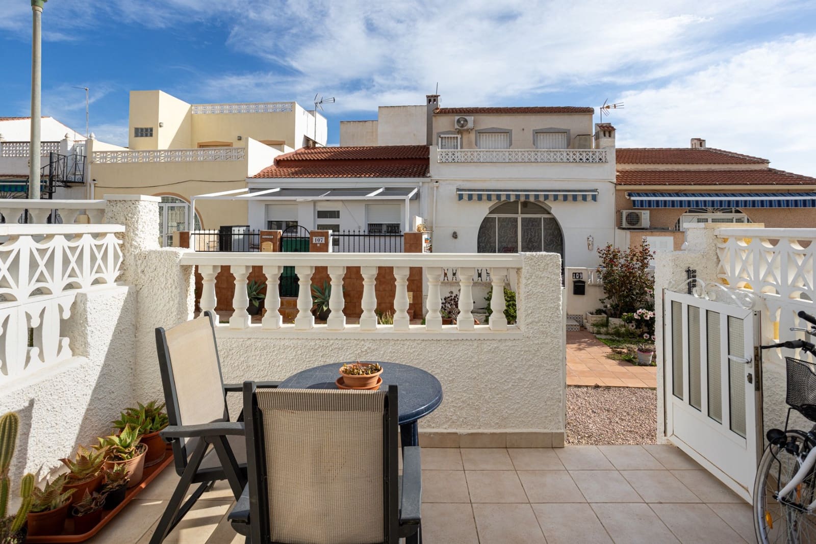 3 soverom Bungalow til salgs i Torrevieja med svømmebasseng - € 146 900 (Ref: 9473666)