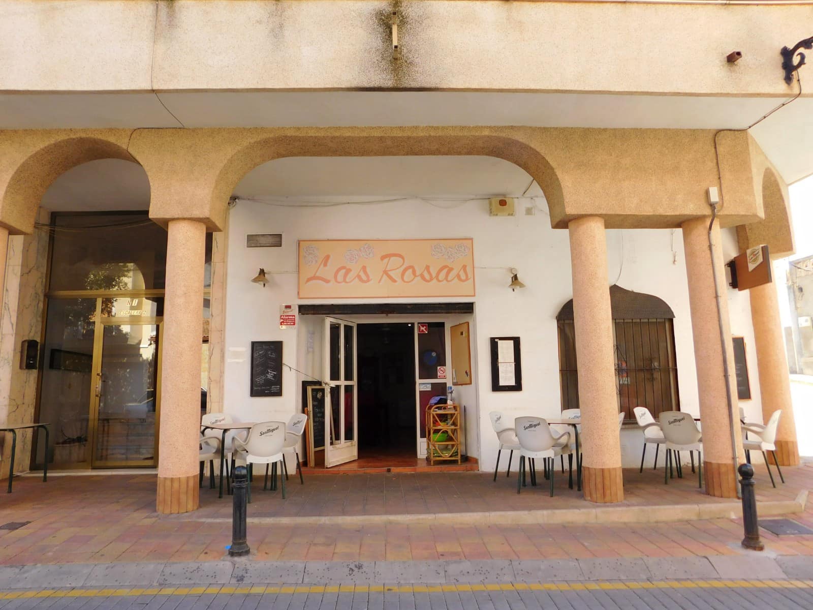 Local Comercial en San Miguel de Salinas en venta con piscina - 147.000 € (Ref: 9601390)