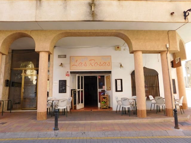 Local Comercial en San Miguel de Salinas en venta con piscina - 147.000 € (Ref: 9601390)