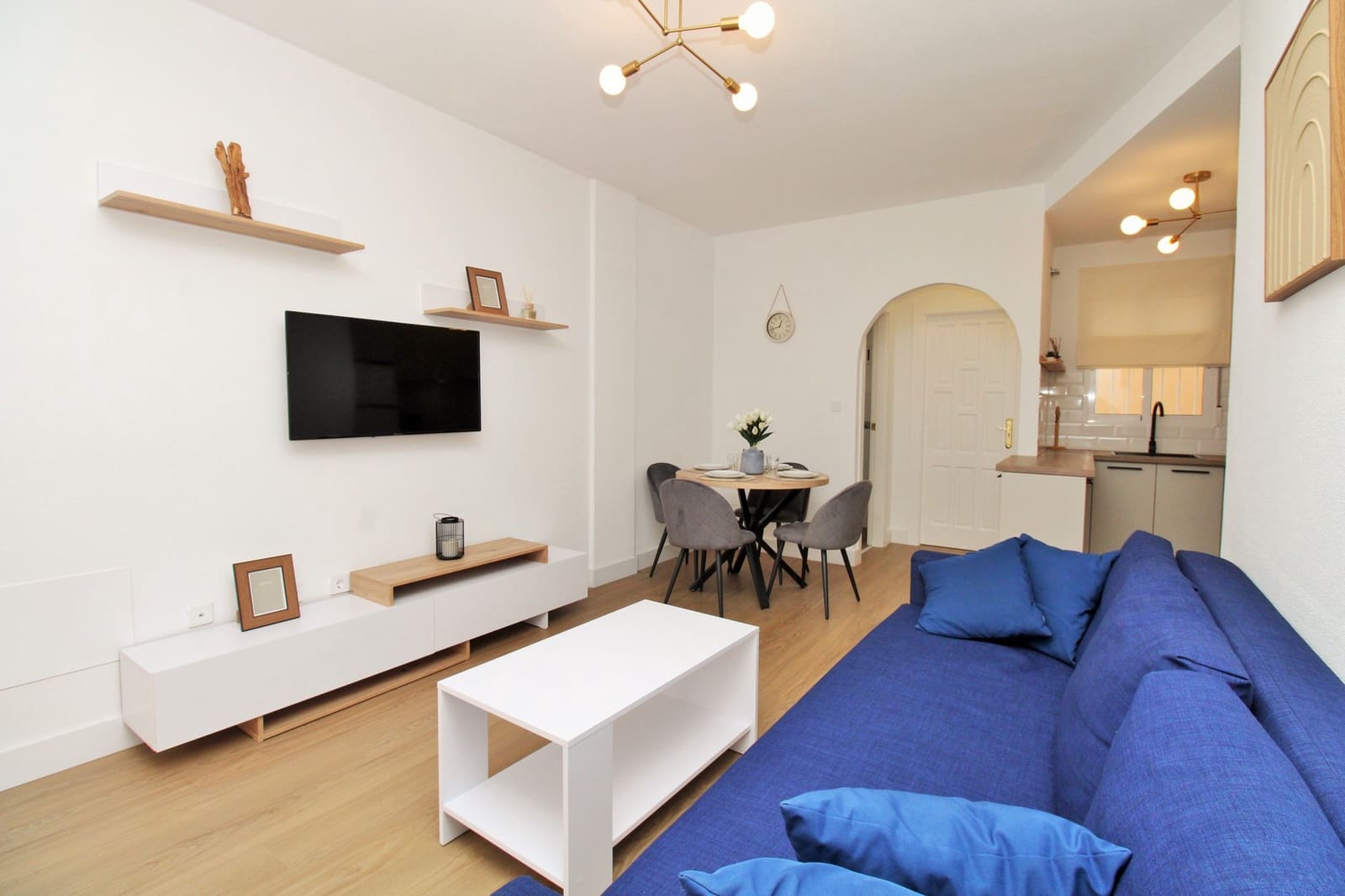 2 makuuhuone Rivitalo myytävänä paikassa Villamartin mukana uima-altaan - 179 000 € (Ref: 9601399)