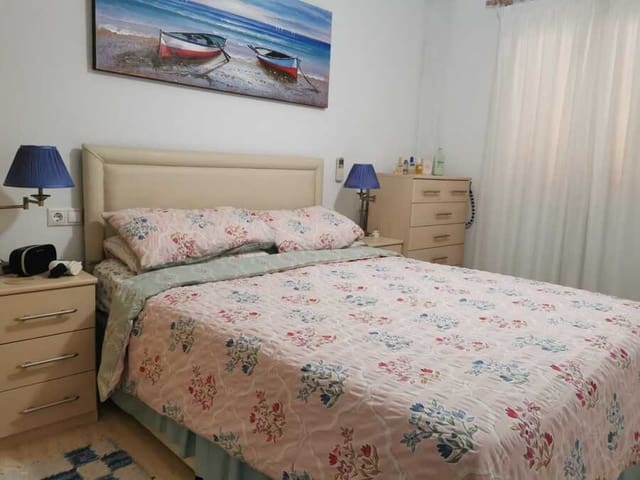 Apartamento de 2 habitaciones en Daya Vieja en venta con piscina - 152.100 € (Ref: 9650665)