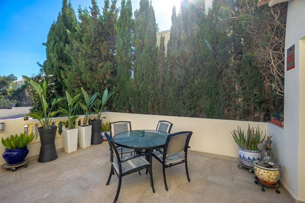 4 bedroom Villa for sale in Orihuela Costa with pool - € 499,000 (Ref: 9650673)