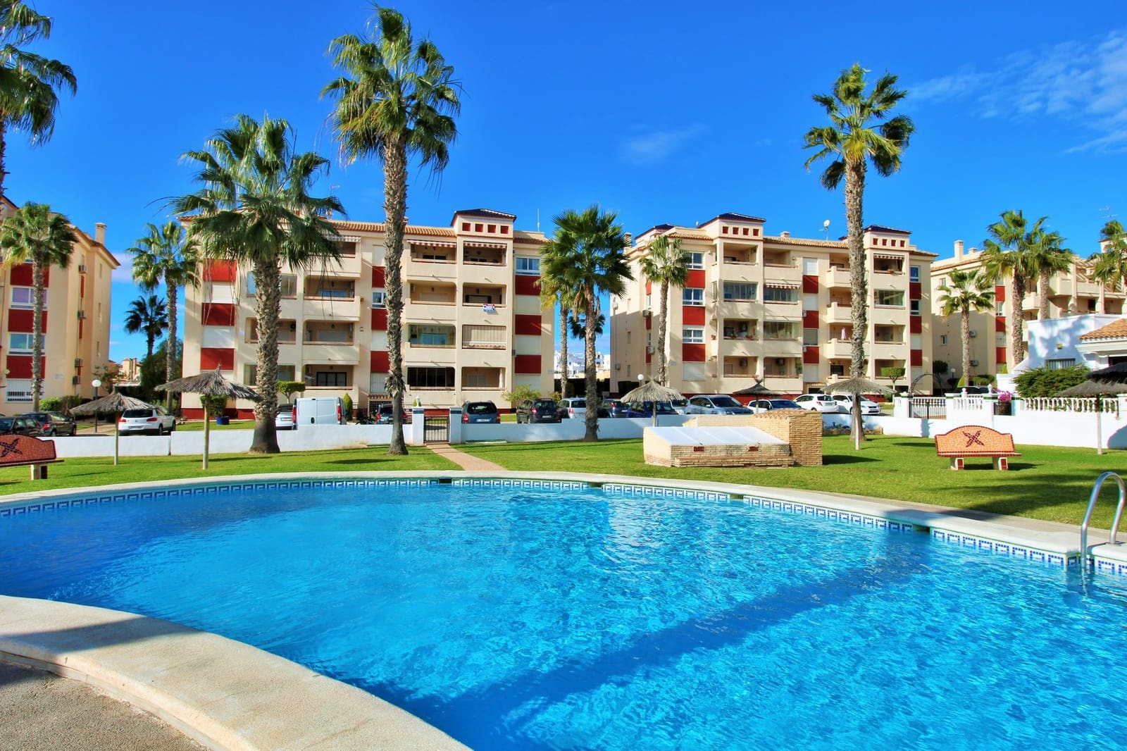 2 soverom Leilighet til salgs i Playa Flamenca med svømmebasseng - € 189 950 (Ref: 9650681)