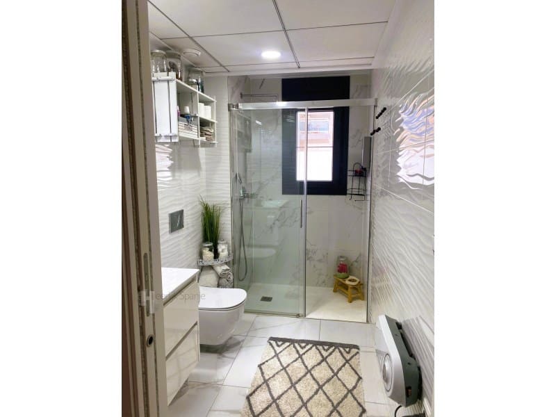 3 soverom Leilighet til salgs i Guardamar del Segura med svømmebasseng - € 369 900 (Ref: 9696663)