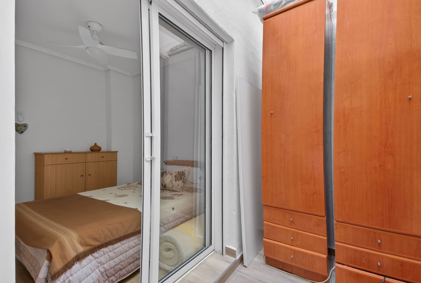 Apartamento de 2 habitaciones en Torrevieja en venta con piscina - 227.000 € (Ref: 9696892)