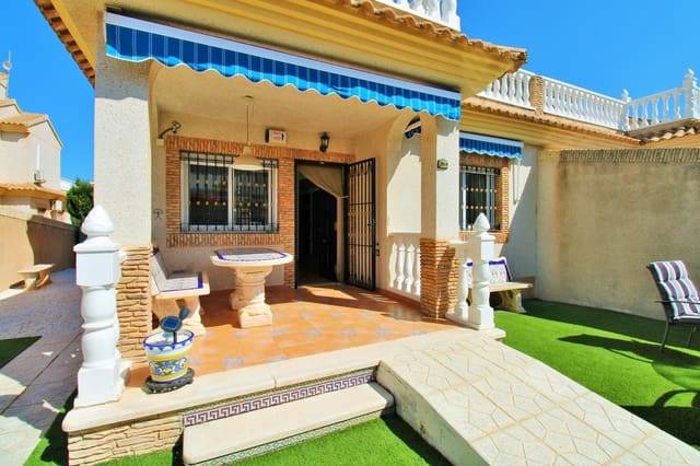 3 soveværelse Rækkehus til salg i Playa Flamenca, Orihuela med swimmingpool - € 249.950 (Ref: 9727097)