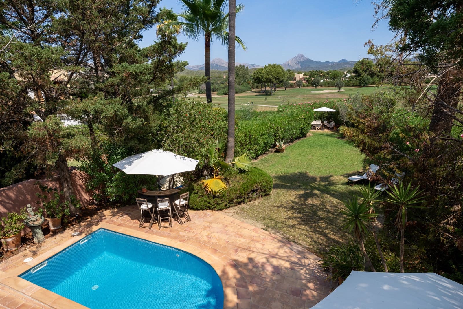 3 bedroom Villa for sale in Santa Ponsa with pool garage - € 1,590,000 (Ref: 10023740)