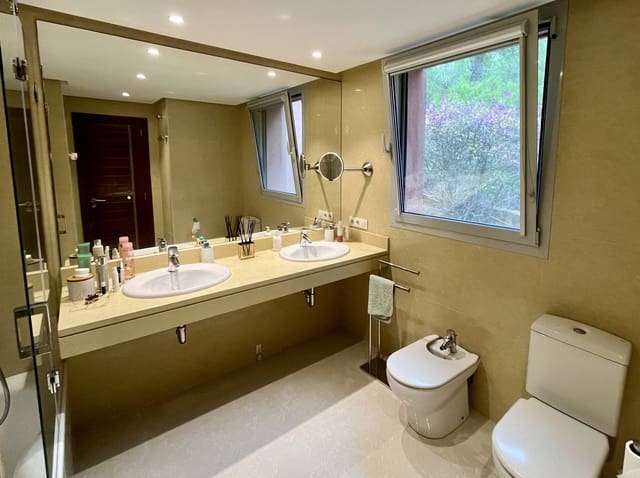 Appartement de 3 chambres à louer à Sol de Mallorca, Calvià avec piscine - 3 800 € (Ref: 10079950)