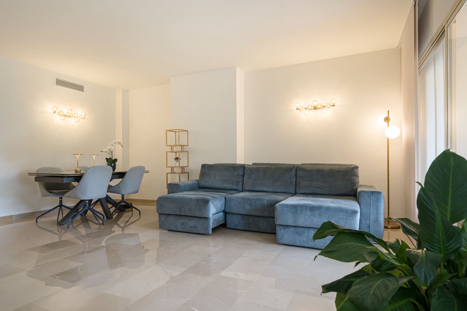 Piso de 2 habitaciones en Santa Ponsa en venta con piscina garaje - 795.000 € (Ref: 10132136)