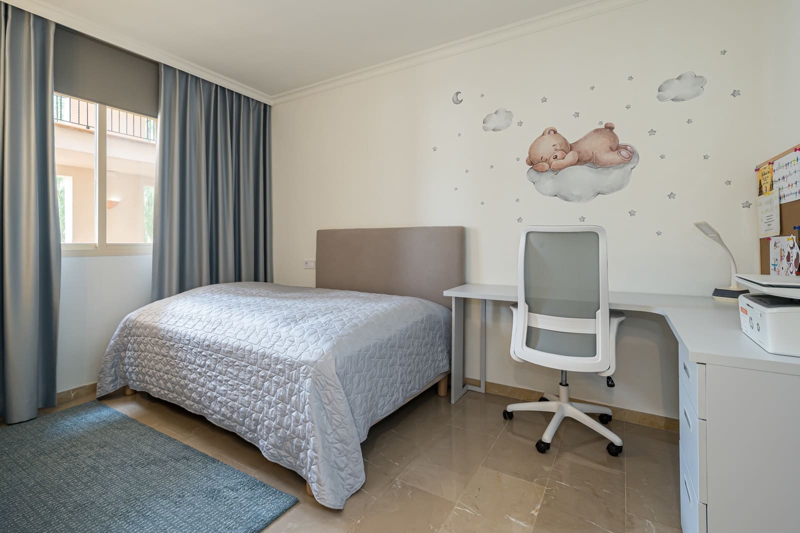 Piso de 2 habitaciones en Santa Ponsa en venta con piscina garaje - 795.000 € (Ref: 10132136)