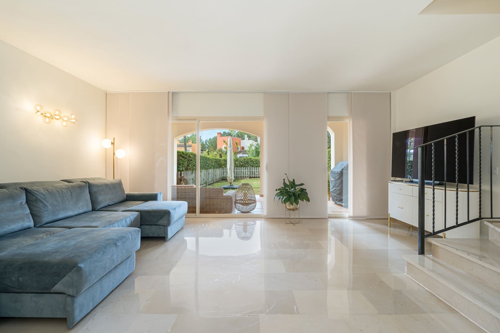 Piso de 2 habitaciones en Santa Ponsa en venta con piscina garaje - 795.000 € (Ref: 10132136)