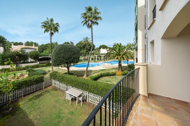 Piso de 2 habitaciones en Santa Ponsa, Calvià en venta con piscina garaje - 795.000 € (Ref: 10132136)