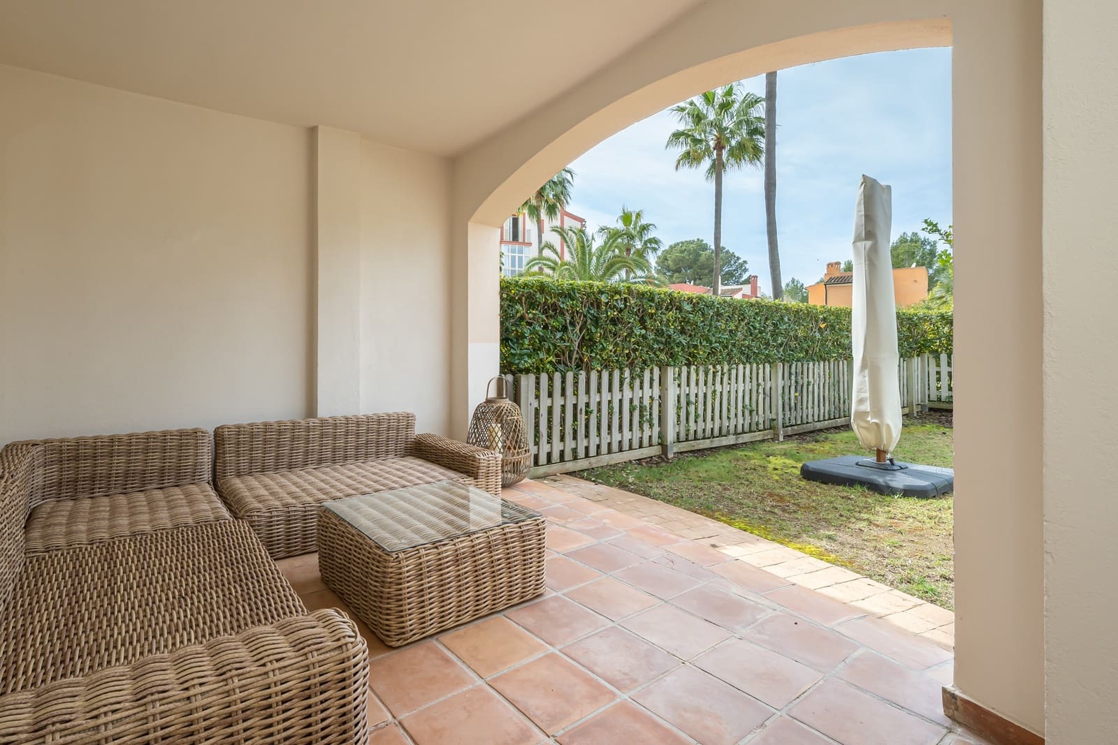 Piso de 2 habitaciones en Santa Ponsa en venta con piscina garaje - 795.000 € (Ref: 10132136)