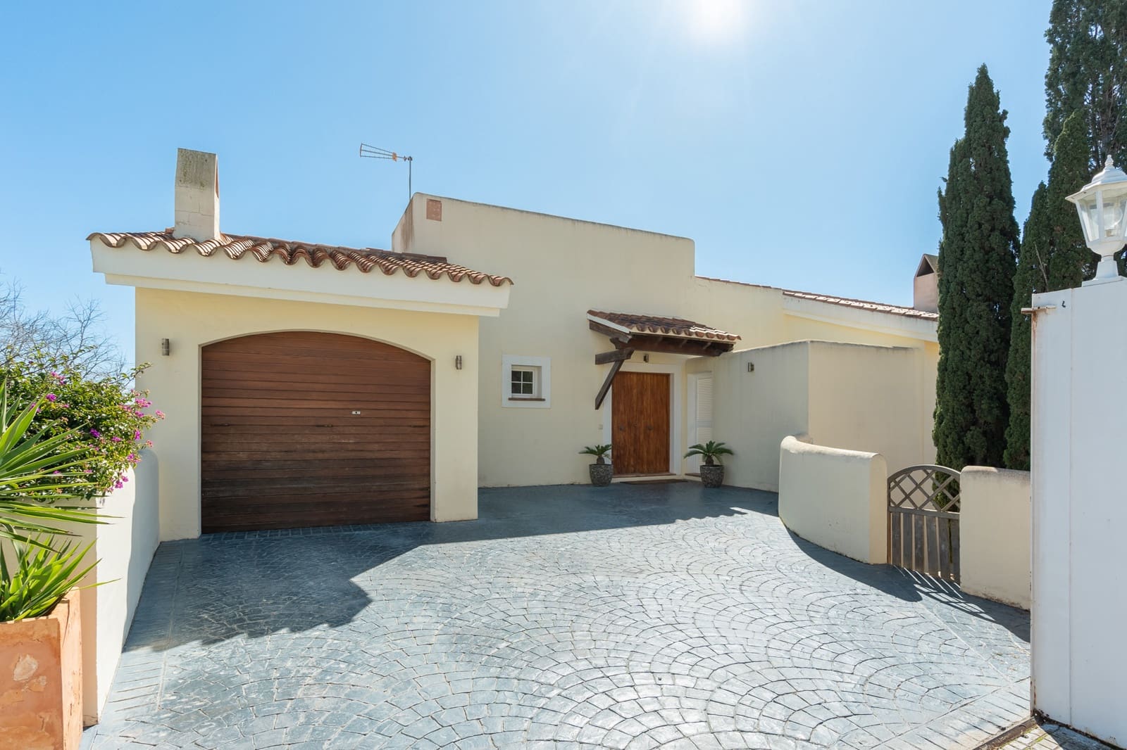 Chalet de 5 habitaciones en Santa Ponsa en venta con piscina garaje - 2.400.000 € (Ref: 10132996)