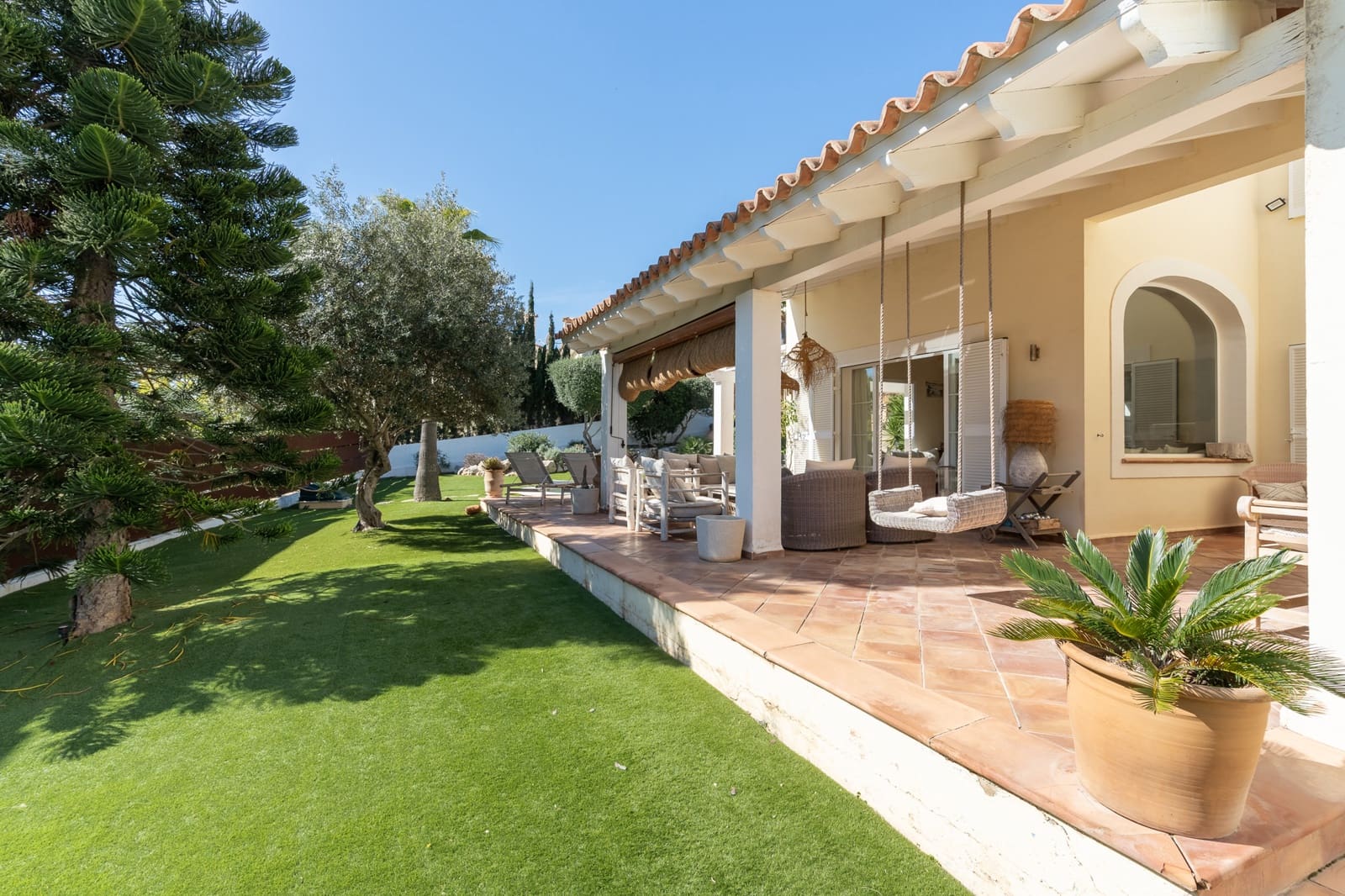 Chalet de 5 habitaciones en Santa Ponsa en venta con piscina garaje - 2.400.000 € (Ref: 10132996)