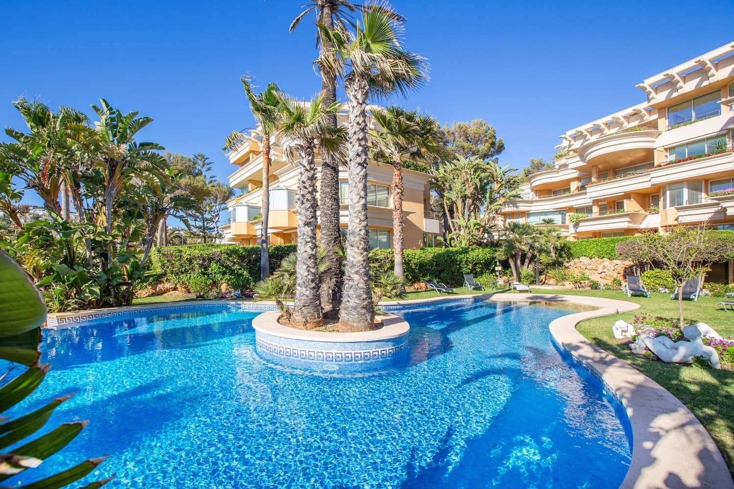 3 chambre Penthouse à vendre à Santa Ponsa avec piscine garage - 3 300 000 € (Ref: 10156167)