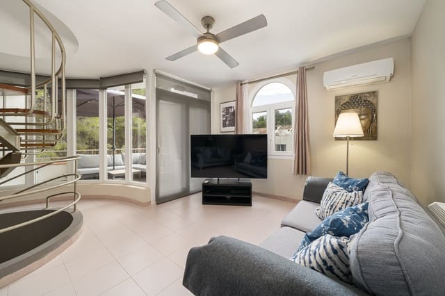 Piso de 3 habitaciones en Sol de Mallorca, Calvià en venta con piscina garaje - 620.000 € (Ref: 10156168)