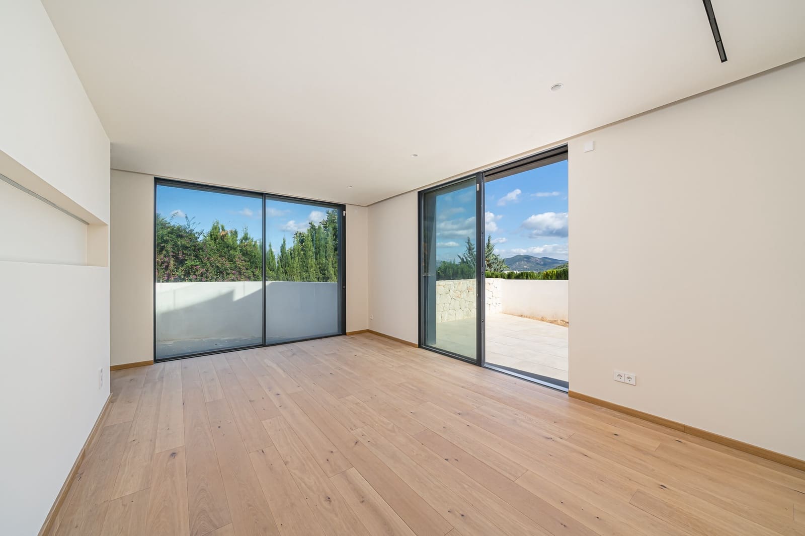 4 slaapkamer Villa te koop in Santa Ponsa met zwembad garage - € 5.250.000 (Ref: 10169255)