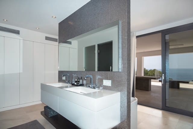 6 chambre Villa/Maison à vendre à Santa Ponsa avec piscine - 13 500 000 € (Ref: 10175915)