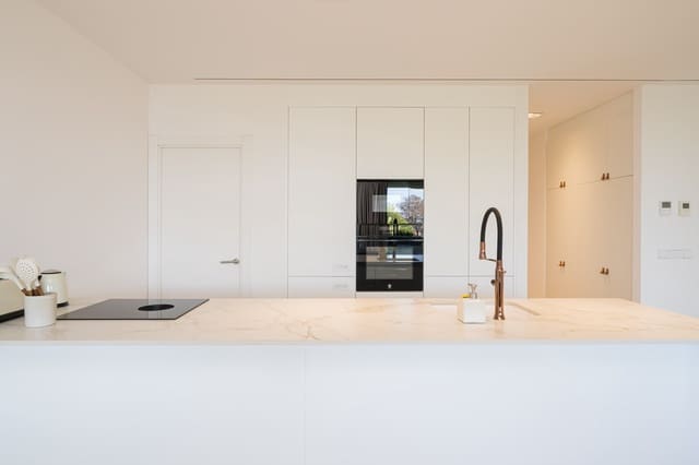 3 sypialnia Mieszkanie na sprzedaż w Santa Ponsa, Calvià z basenem garażem - 1 630 000 € (Ref: 10175916)