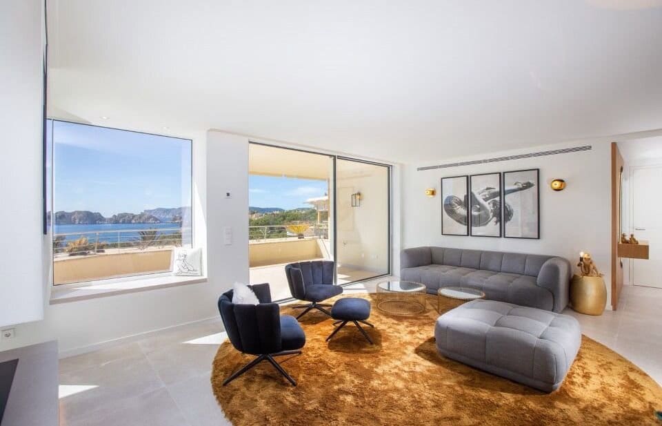 3 sypialnia Apartament na sprzedaż w Santa Ponsa z basenem garażem - 3 300 000 € (Ref: 8626648)