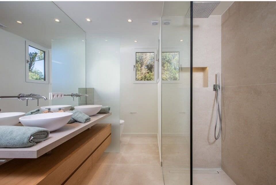 3 sypialnia Apartament na sprzedaż w Santa Ponsa z basenem garażem - 3 300 000 € (Ref: 8626648)