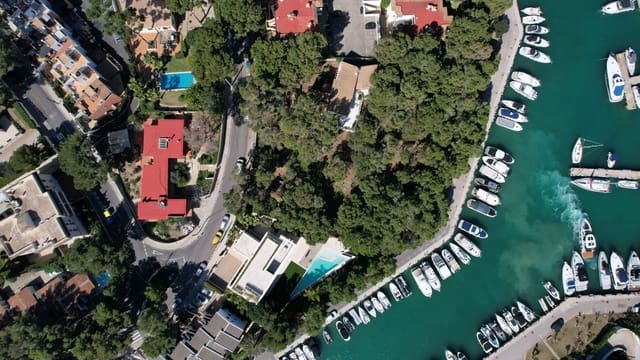 5 soveværelse Villa til salg i Santa Ponsa, Calvià - € 1.290.000 (Ref: 8626652)