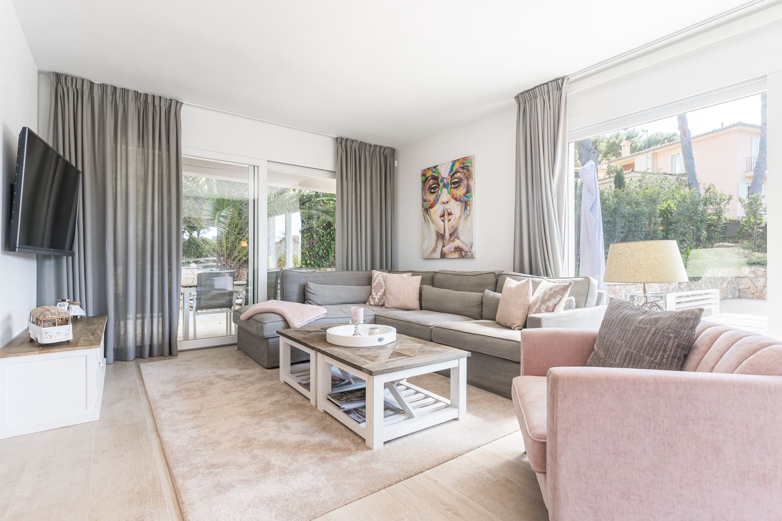 4 soveværelse Villa til salg i Santa Ponsa med swimmingpool - € 2.950.000 (Ref: 8630093)