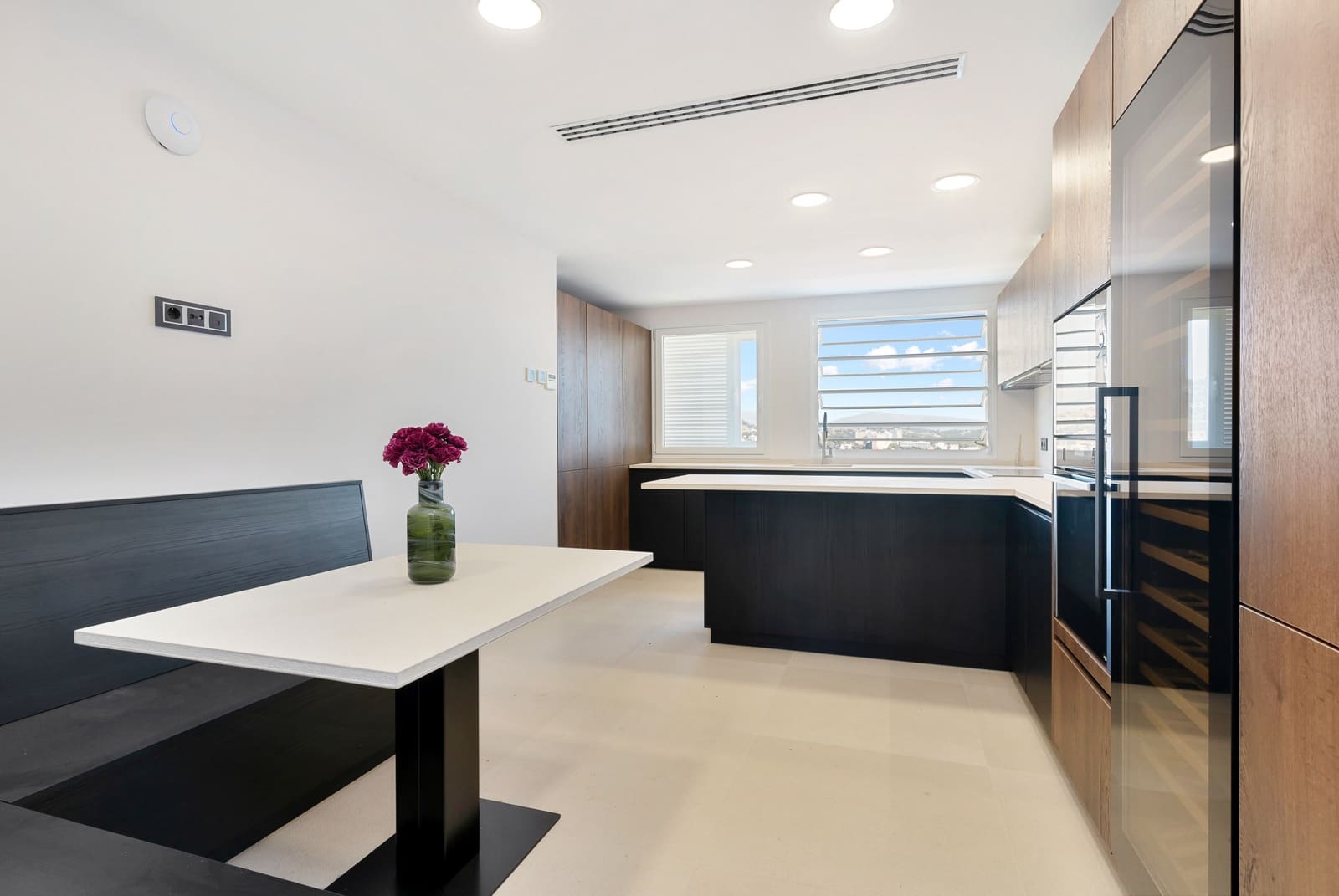 3 soveværelse Lejlighed til salg i Bendinat - € 2.900.000 (Ref: 8675711)