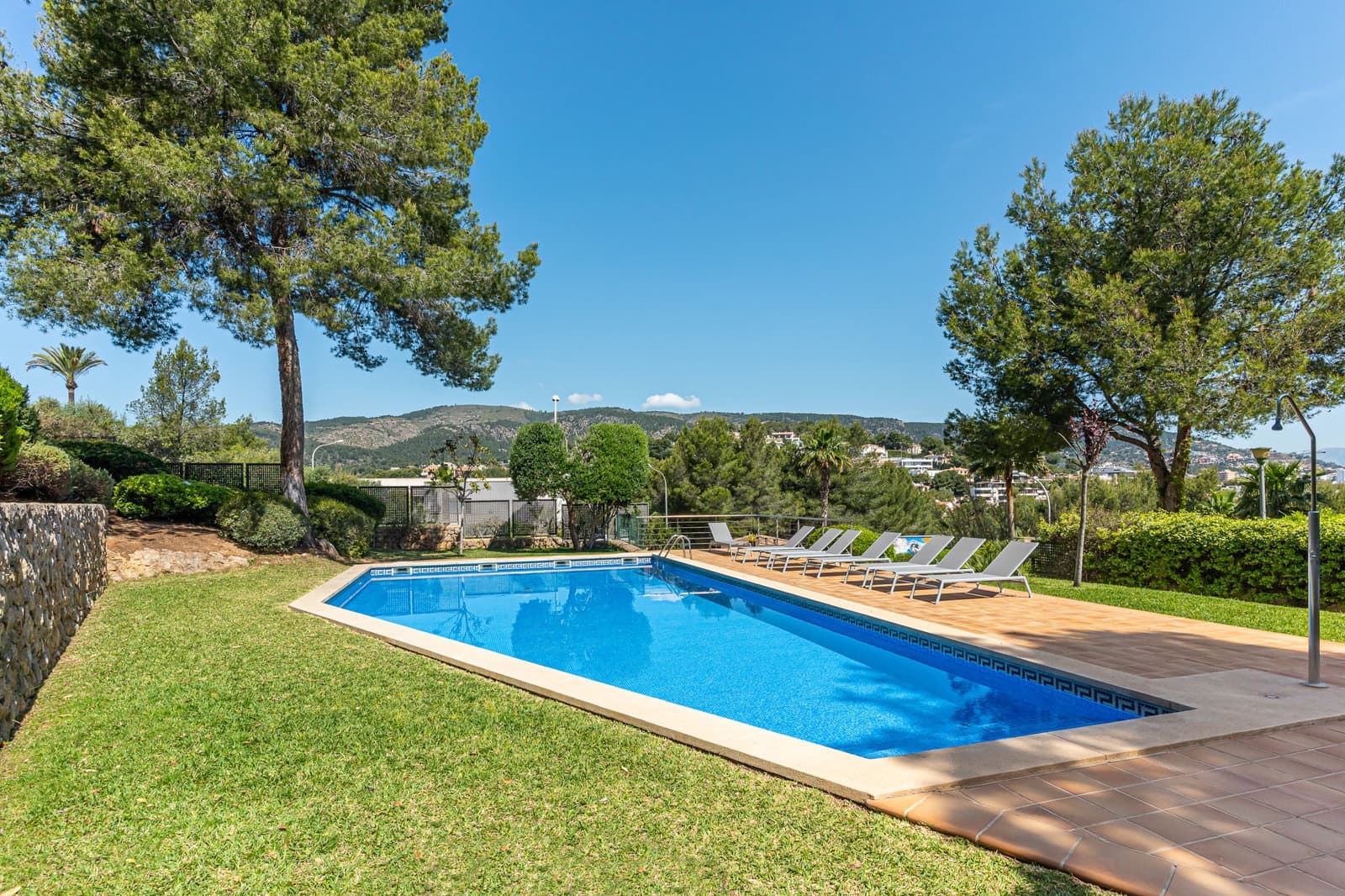 3 bedroom Apartment for sale in Bendinat with garage - € 2,900,000 (Ref: 8675711)