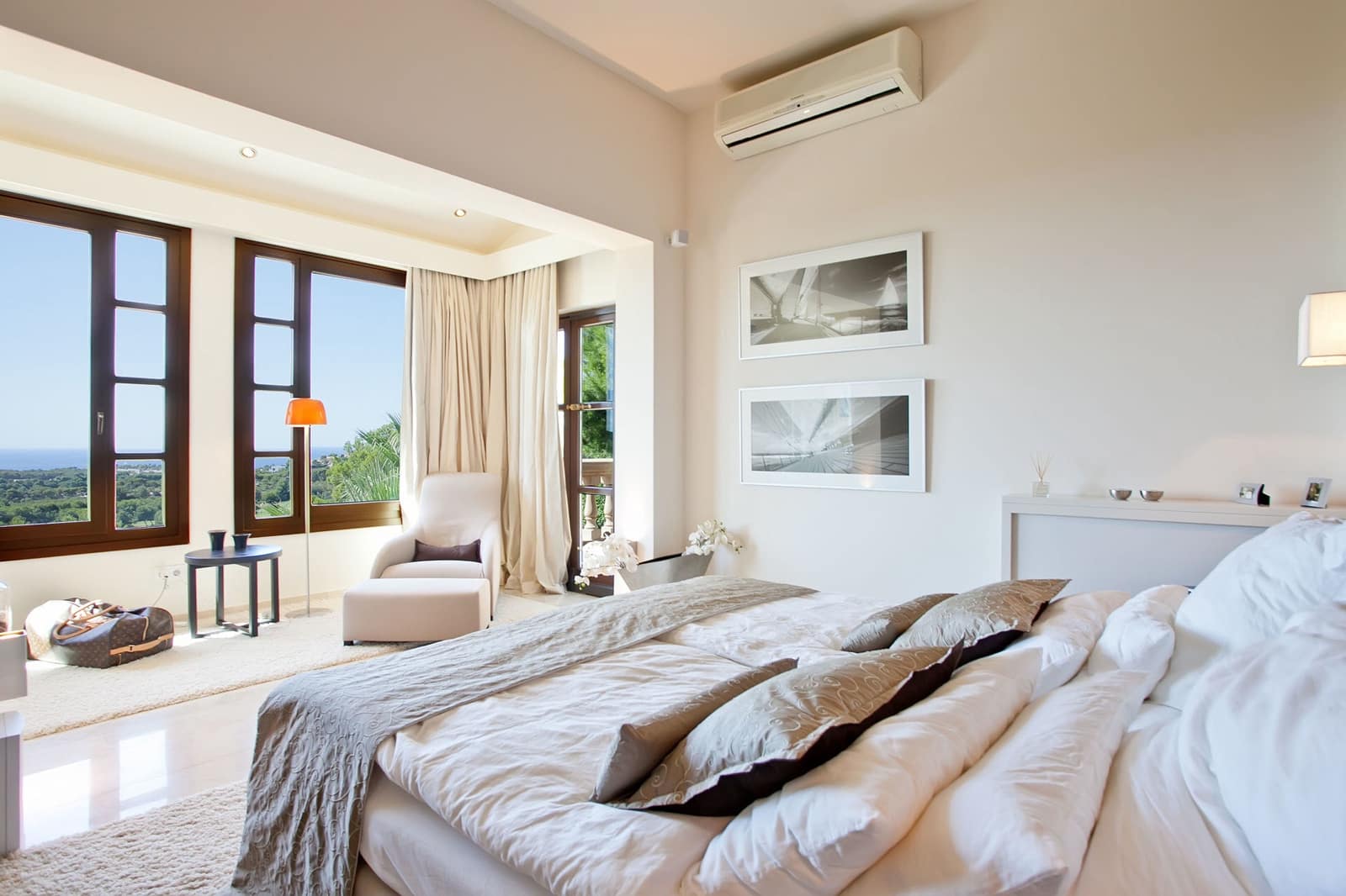 4 soveværelse Villa til salg i Bendinat med swimmingpool - € 7.500.000 (Ref: 8675712)