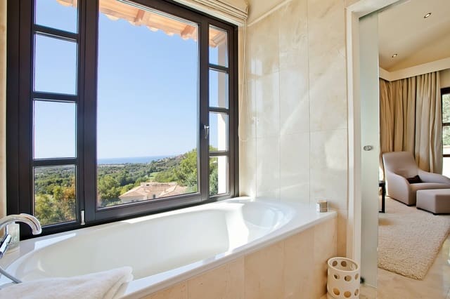 4 soverom Villa til salgs i Bendinat, Calvià med svømmebasseng garasje - € 7 500 000 (Ref: 8675712)