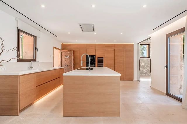 5 bedroom Finca/Country House for sale in Es Capdella, Calvià with pool - € 4,500,000 (Ref: 8689442)